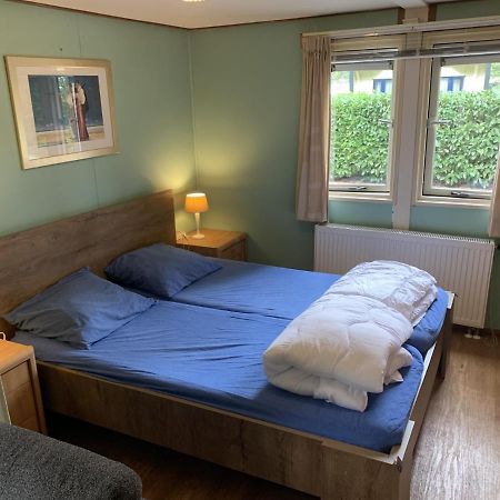 Sfeervolle Chalet Met Terras, H14 De Veldkamp, Epe, Voor 4 Personen Villa Eksteriør billede